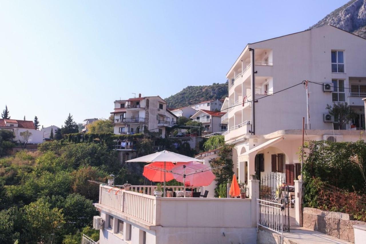 Apartments Damjan Brist Exterior photo